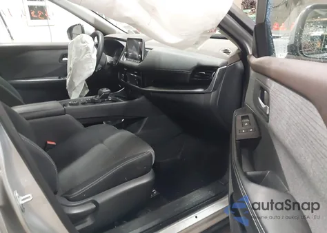 2022 Nissan Rogue Sv z USA, uszkodzony, nr VIN 5N1BT3BB2NC676211